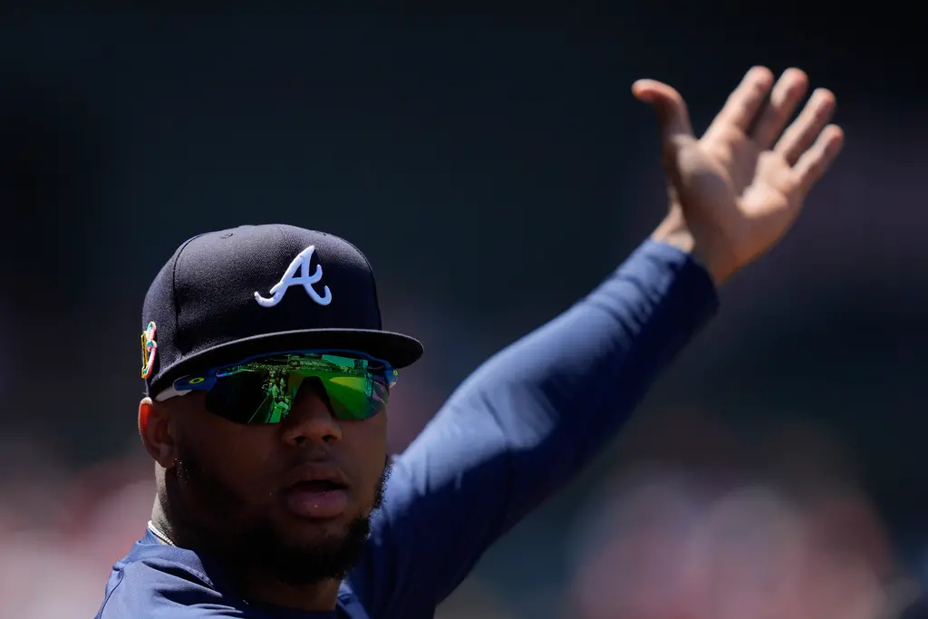 ▲亞特蘭大勇士外野手Jarred Kelenic在昨（20）日對上明尼蘇達雙城的比賽中，出現「怠慢跑壘」而並未受到任何處分，對此勇士球星Ronald Acuna Jr.對此感到不滿，還在X上留言嘲諷。（圖／美聯社／達志影像）