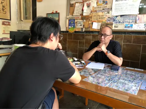 ▲ 雲林一名男子遇上詐騙集團，不想匯款，竟然被詐團恐嚇「要轉入贓款，變成警示帳戶」，找議員王又民陳情。（圖／記者嚴俊強攝）
