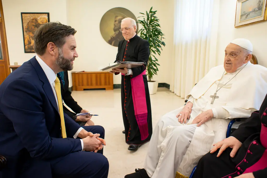 ▲天主教教宗方濟各（Pope Francis）21日辭世，享壽88歲。美國副總統（JD Vance）20日才與方濟各短暫會晤。（圖／達志影像／美聯社）