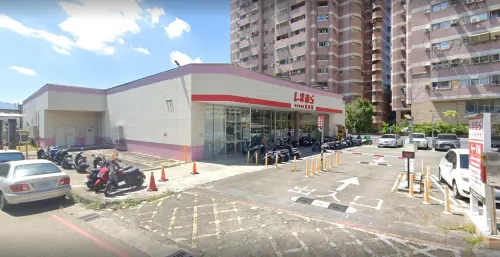 日本連鎖服飾「千坪門市」爆熄燈!全館8折出清:質感好、超便宜