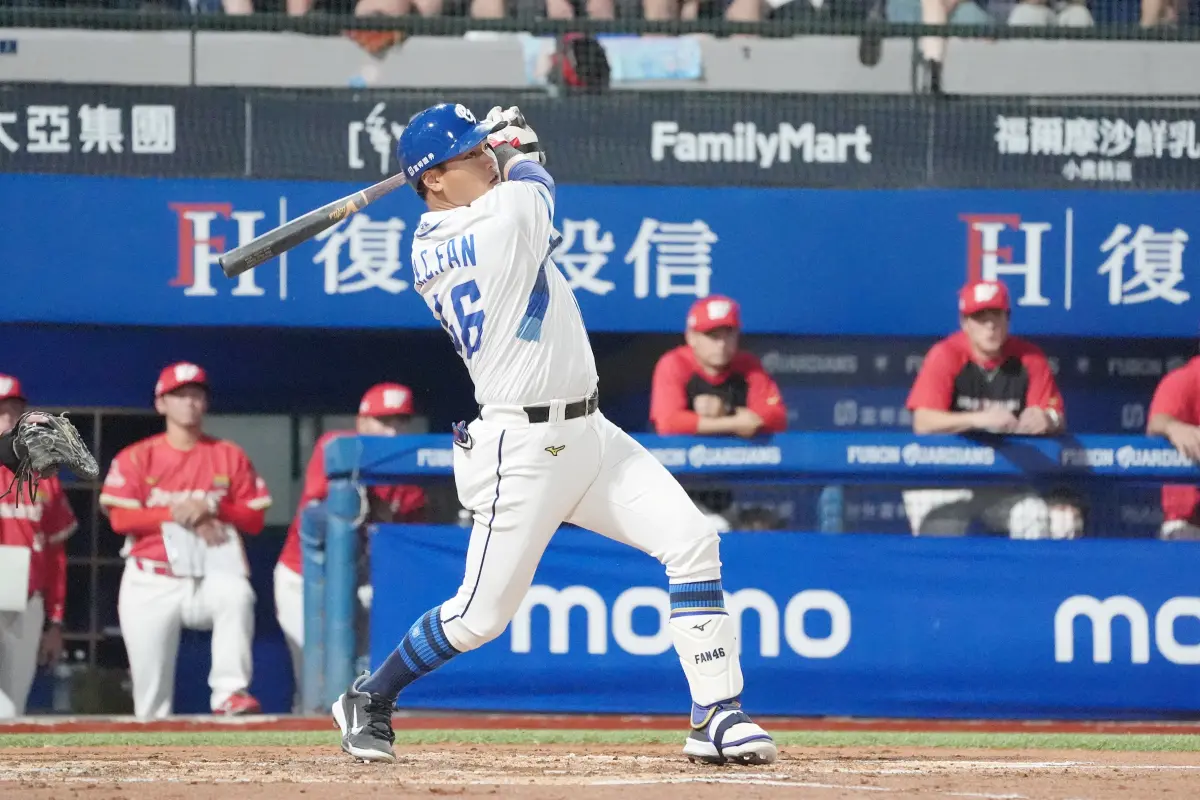 ▲富邦悍將范國宸敲本季首轟，賽後他坦言開轟後壓力釋放不少。（圖／富邦悍將提供）