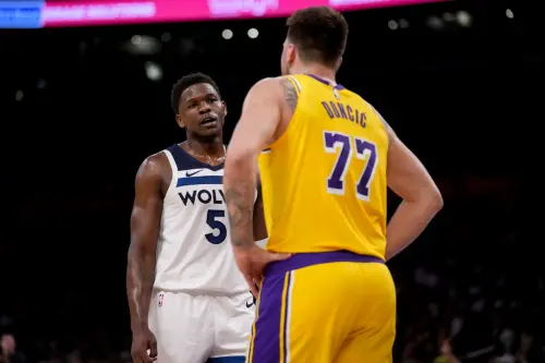 湖人成功讓Anthony Edwards慢下來,個人雖攻下25分,但全場0助攻。(圖/美聯社/達志影像) ▲湖人成功讓Anthony Edwards慢下來,個人雖攻下25分,但全場0助攻。(圖/美聯社/達志影像)