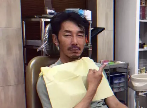 李李仁厄運連連！入境馬來西亞遭扣留2小時　隔天起床牙齒也掉了
