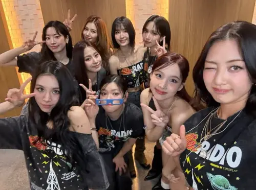 ▲TWICE成員擔任Coldplay韓國演唱會6場嘉賓。（圖／TWICE IG）