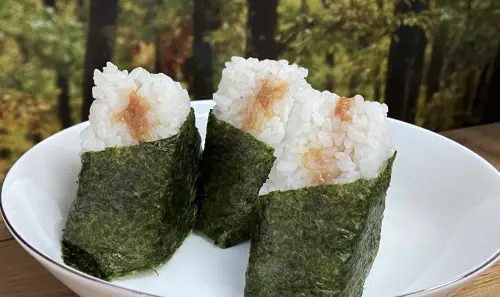 ▲「樋口飯糰」指控房東突然要漲租,甚至砸店。(圖/Google評價) ▲「樋口飯糰」指控房東突然要漲租,甚至砸店。(圖/Google評價)