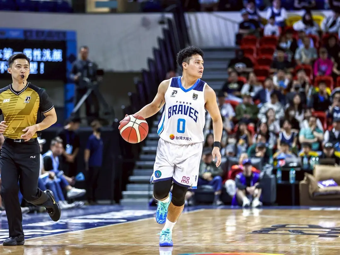 ▲富邦勇士以91：79逆轉贏球，輸這一場比賽富邦洋將威希攻下18分18籃板為團隊最佳，賴廷恩攻下14分6助攻。（圖／富邦勇士提供）