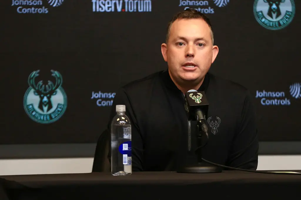 ▲在季後賽陷入0勝2敗的困境之際，NBA美國職籃（National Basketball Association）密爾瓦基公鹿宣布與總經理Jon Horst完成多年期續約，展現球隊對其長期建隊藍圖的信任與支持。（圖／美聯社／達志影像）