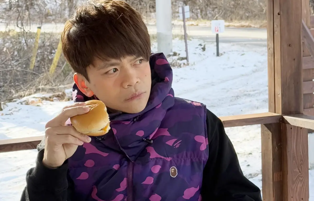 ▲經常在蔡阿嘎頻道出現的「G卡姐夫」，被爆就是嘉義1.2億詐欺案中，協助車手洗錢的蘇姓銀行行員，過往他在頻道中的露臉影片陸續被刪除。（圖／蔡阿嘎臉書）