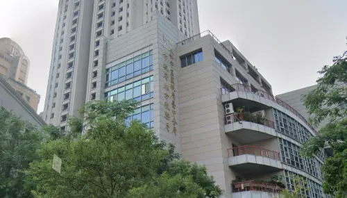 ▲台中市地方稅務局 台中稅務局(圖/Google Maps) ▲台中市地方稅務局針對民眾的疑問解答,只要回歸自用滿1年,就適用一生一次的土地增值稅自用10%優惠。(圖/Google Maps)