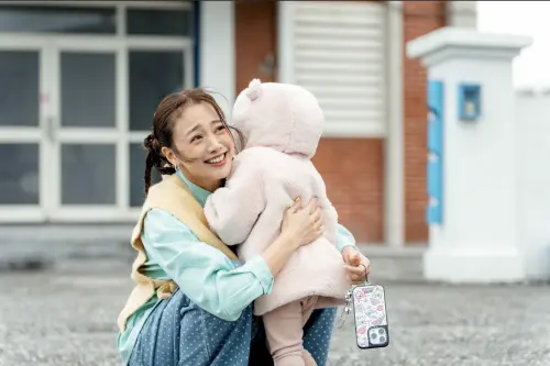 ▲鬼鬼（吳映潔）當媽後回歸《嗨！營業中》第5季。（圖／好看娛樂提供）