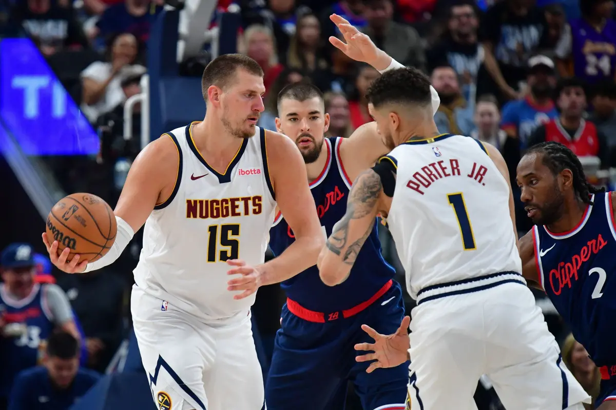 ▲金塊隊今日作客快艇隊慘敗，不僅輸掉季後賽首輪系列賽第三戰，更遭到球評Charles Barkley狠批已經沒戲了，認為快艇隊將輕鬆晉級下一輪。（圖／路透／達志影像）