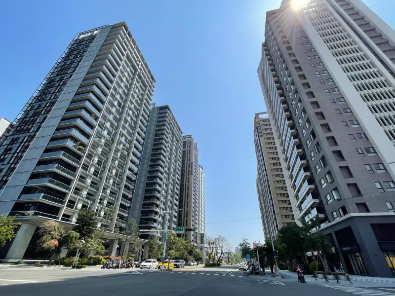 ▲信義房屋安平永華店專案經理王湘宜說，安平五期位於台南市政中心，區域環境完善，生活機能相當便利。（圖／信義房屋提供）