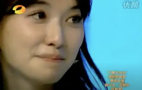 ▲林志玲在節目上聽到言承旭寫真書裡的內容忍不住紅了眼眶。（圖／翻攝自微博）
