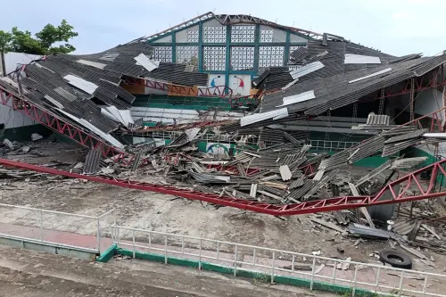 影/厄瓜多6.3地震、至少20人受傷!建物崩塌損毀 煉油廠關閉