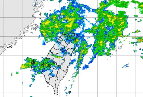 天氣/整片雷雨帶飄過!北台灣入夜才放晴 專家:下週有劇烈天氣