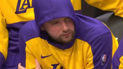 Doncic病中拚戰,數據明顯受影響。(圖/擷取自Lakers All Day Everyday X) ▲Doncic病中拚戰,數據明顯受影響。(圖/擷取自Lakers All Day Everyday X)