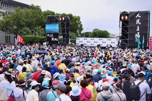 估10萬人上凱道！他引牛頓定律批：賴清德再硬幹　會有更多人上街
