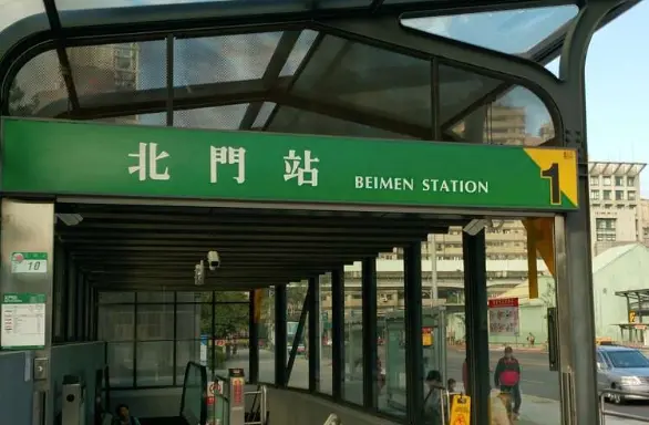 ▲台北捷運是雙北民眾通勤、上下班的重要交通工具，營運28年以來已經有117個車站，有時候前往陌生車站時，都很容易搞錯出口反而多走很多路。（示意圖/台北旅遊網）