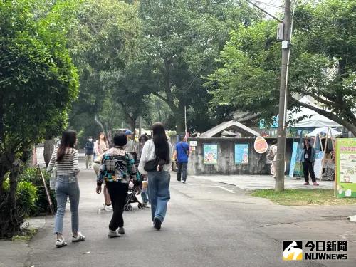 支持青年創業 台中勞工局12場「好樣市集」光復新村登場 ▲台中光復新材環境好,又進駐很多摘星計畫店家,假日逛店人潮多。(圖/記者金武鳳攝,2025.4.26)
