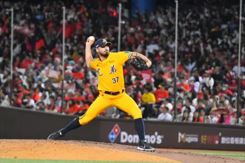 ▲黃博多本戰雖然率先失分，但後續力投到第七局都未再失分，最終主投6.1局被敲7安飆4K，順利收下本季第4勝。（圖／記者林柏年攝）