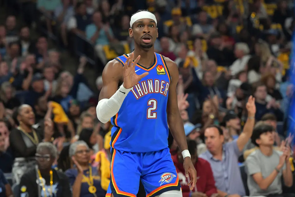 ▲曼菲斯灰熊在主場迎戰俄克拉荷馬雷霆，進行第四戰。儘管灰熊打出頑強表現，並一路將比賽拖至最後一刻，但最終仍以115：117惜敗，系列賽遭雷霆4：0橫掃，成為本季東西區八強中首支遭到淘汰的球隊。（圖／美聯社／達志影像）