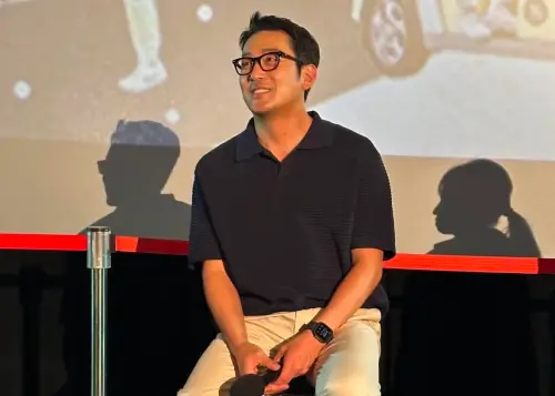 ▲河正宇透露這兩天已經走了超過17000步。他說，「散步的過程中，覺得台灣的街景很美，真的有想過來臺灣拍電影很不錯」。（圖／河正宇IG）