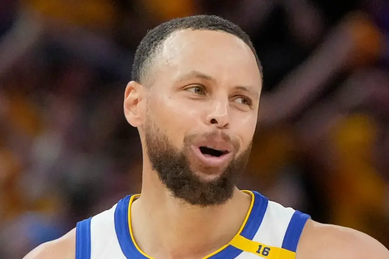 ▲金州勇士Stephen Curry坦言對休士頓火箭的這個系列賽兩隊打得很慘烈，可能是近期他們打過「最難看的系列賽」。（圖／美聯社／達志影像）