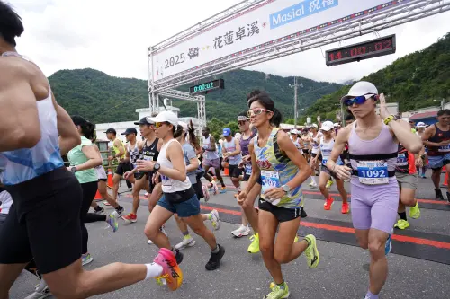 卓溪Masial祝福公益路跑開跑 千名中外跑者用雙腳感受原鄉之美