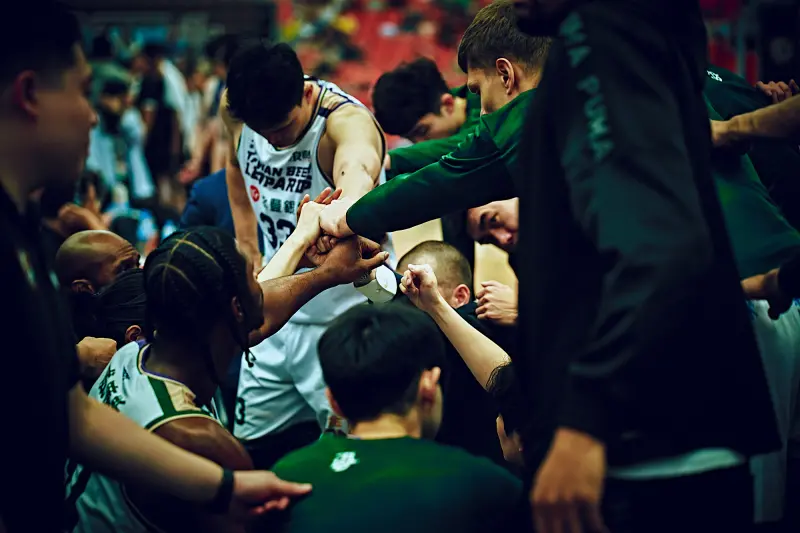 ▲台啤永豐雲豹今(27)日與臺北台新戰神奮戰全場，終場以86：89不敵對手吞4連敗，要打入季後賽除了接下來剩下的4場都需要盡力求勝外，還需要靠其他球隊幫助。（圖／雲豹球團提供）