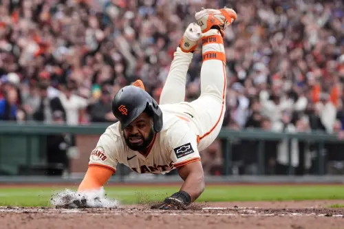 MLB／遊騎兵連環失誤！Ramos敲「少棒全壘打」　巨人連兩戰說再見
