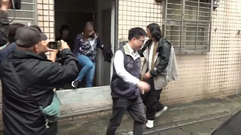 黨部淪犯罪地點？律師揭藍營高層「用老方法」仍恐觸法