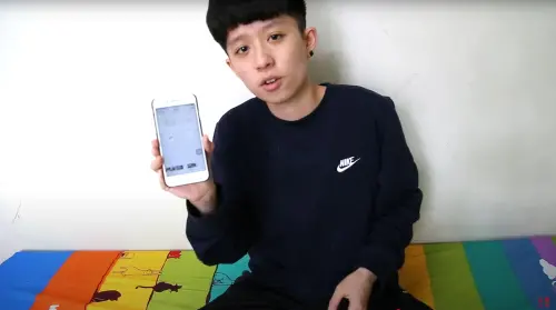 HOOK在7年前拍攝與線上遊戲楓之谷有關的影片,近日突然又再度爆紅了。(圖/HOOK YouTube) ▲HOOK在7年前拍攝與線上遊戲楓之谷有關的影片,近日突然又再度爆紅了。(圖/HOOK YouTube)