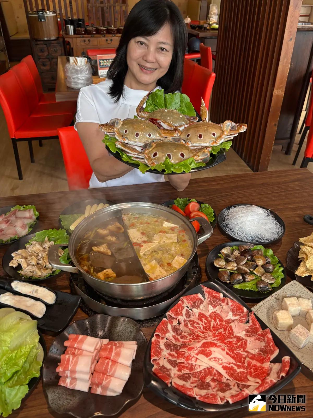 ▲歡慶母親節，麻辣人家推出「蟹蟹」媽媽專案，向辛勞母親獻上敬意。（圖／記者金武鳳攝，２０２５．４．２８）