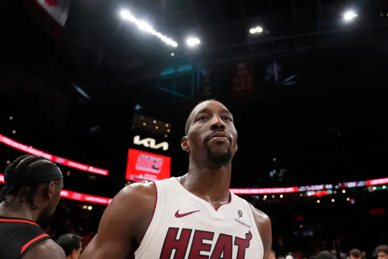 ▲邁阿密熱火今（29）日在主場以83：138慘敗給克里夫蘭騎士，最終以0：4被橫掃出局，系列賽以場均30.5分的淨輸分，締造了NBA史上最一面倒的系列賽紀錄。（圖／美聯社／達志影像）