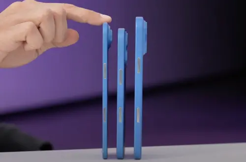 ▲國外有爆料大神聲稱拿到iPhone 17系列模型機，其中Air的厚薄度相當令人驚艷。（圖／翻攝Ｘ）