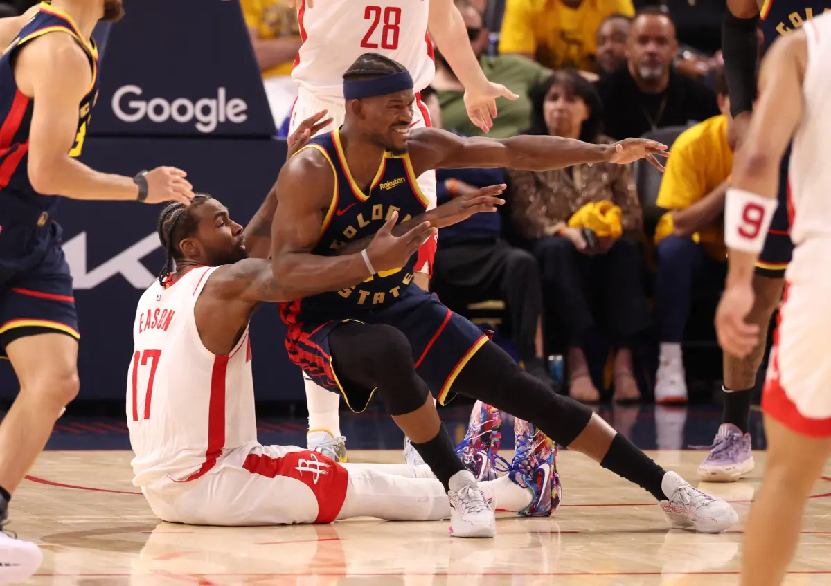 ▲勇士隊球星Jimmy Butler帶傷上陣，G4轟下全隊最高27分助隊擊敗火箭，系列賽3：1聽牌。但球評Reggie Miller憂心其健康，認為勇士隊不該冒險讓他提前復出。（圖／路透／達志影像）