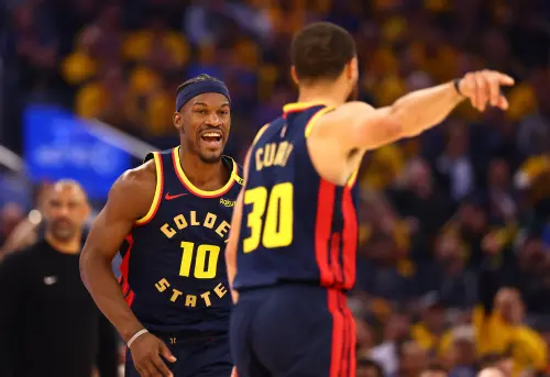 ▲勇士「吉巴」Jimmy Butler帶傷拚戰，雖顯露不適仍強悍防守、攻下全隊最高27分，助勇士壓制火箭，系列賽中僅一次失誤，缺席一場後回歸兩戰皆助隊取勝。（圖／路透／達志影像）