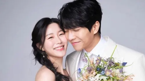 李昇基婚姻。(圖/李昇基粉絲團IG) ▲李昇基(右)不顧輿論壓力迎娶小5歲女星李多寅(左),當時他還為妻子爭議的家庭背景辯護。(圖/IG)