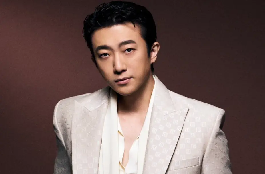 ▲懷秋（如圖）過去曾交往大他5歲的楊謹華，後來維持單身多年，直到近日才有新戀情曝光，被拍到帶著女友出席王陽明潮牌店活動。（圖／懷秋IG）