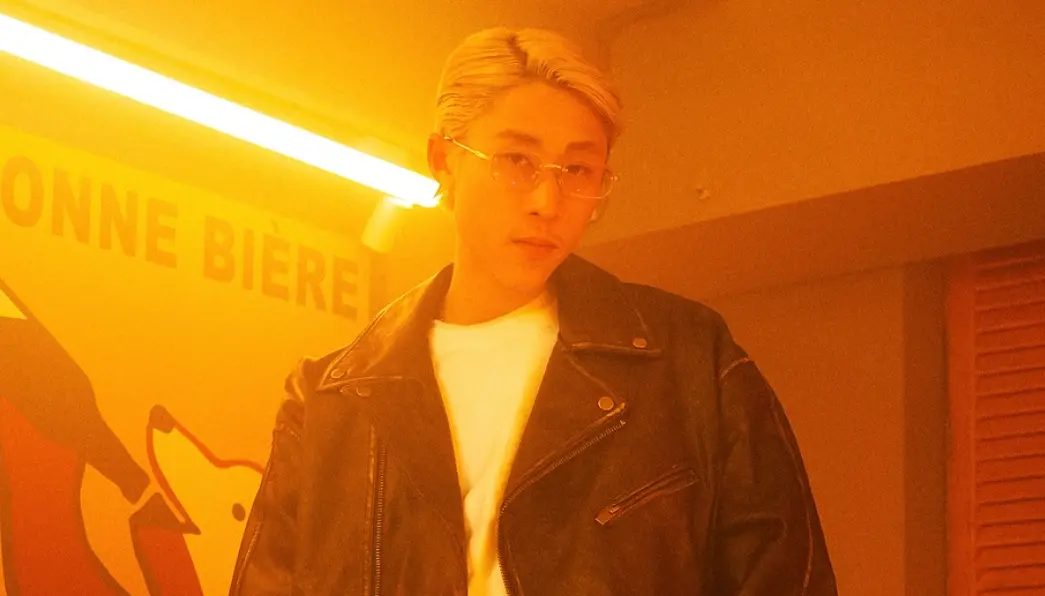 ▲玖壹壹師弟艾文（如圖）被爆欠錢不還，金額約為55萬元，消息曝光後經紀公司火速回應會暫停艾文一切演藝活動，配合警方調查。（圖／艾文IG）