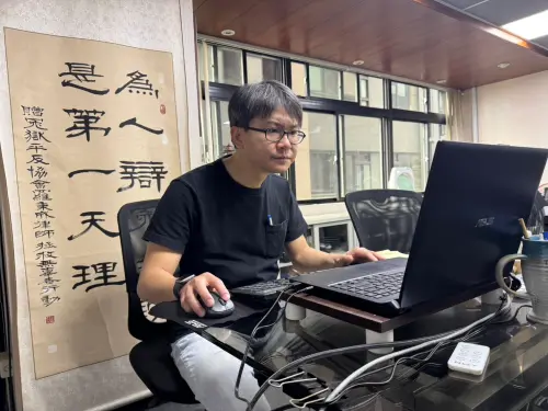 ▲平冤協會執行長羅士翔分析，指認瑕疵的6大樣態。（圖／記者陳偉周攝）