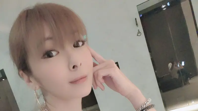 ▲Makiyo近日在節目中重提當年「醉毆計程車司機事件」，稱司機不僅未昏迷還募款出國玩，引發死者家屬不滿揚言提告，更指事發後：「只有湘瑩關心！」（圖／翻攝自Makiyo臉書）