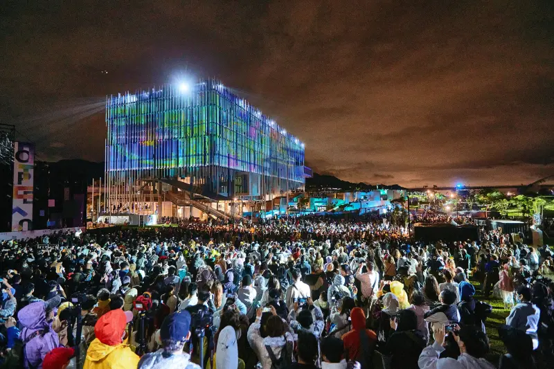 ▲新北市美術館開館系列活動第二週(5月3日、5月4日)將打造結合流行與古典的跨界音樂盛宴。(圖／新北市文化局提供)