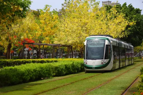 ▲114年3月份輕軌8處人氣觀光站點,達30萬8,652人次,較去年同期增加13%。(圖/高市府捷運局提供) ▲114年3月份輕軌8處人氣觀光站點,達30萬8,652人次,較去年同期增加13%。(圖/高市府捷運局提供)