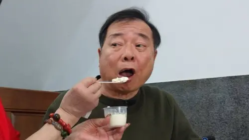 ▲藝人廖峻（如圖）7年來3度中風，導致家庭糾紛跟著浮上檯面，聲稱主要照顧廖峻的楊女控訴其3兒女不聞不問，對此女兒廖雪菱反嗆，「爸爸是體諒我們！」（圖／翻攝自澎澎GO GO GO臉書）