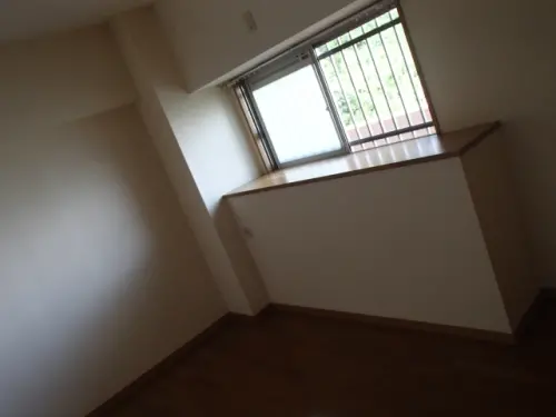 ▲有民眾透露自己住在凶宅5年，在入住前「開嗆」，到現在都相安無事。（非當事屋，示意圖／翻攝自photoAC）