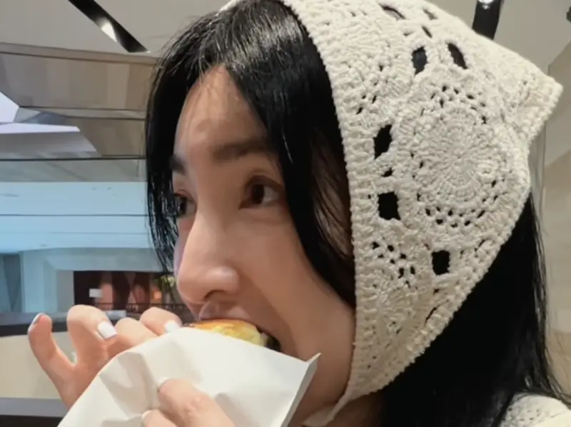 楊謹華早上8點就吃牛肉麵！狂嗑美食畫面曝光自嘲：有沒有恥度