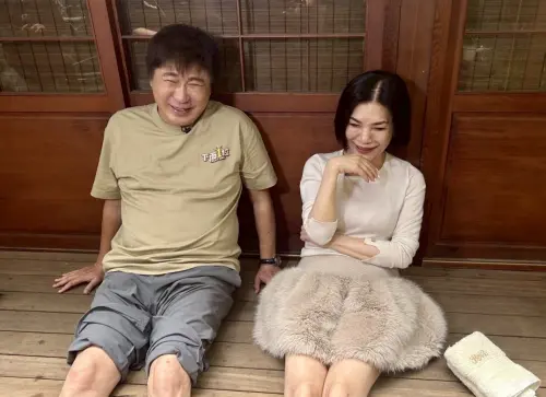 ▲胡瓜(左)透露自己出過6張唱片,竟被張清芳反問倒了幾家唱片公司?(圖/下面一位提供) ▲胡瓜(左)透露自己出過6張唱片,竟被張清芳反問倒了幾家唱片公司?(圖/下面一位提供)