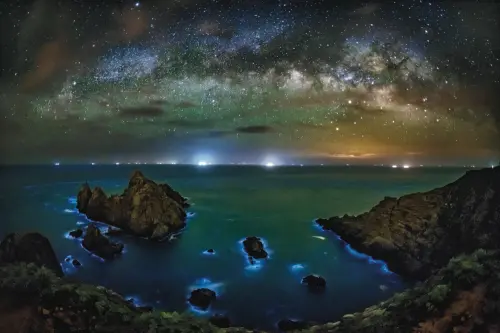 ▲大砲青山連銀河藍眼淚。（圖／許釗滂攝，馬管處提供）