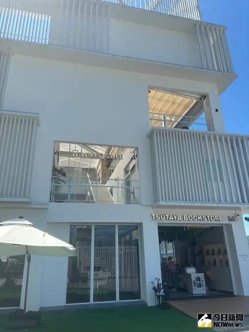 夏至時節避暑觀星 清境見晴山莊全包式專案親子漫遊首選 ▲人氣景點日月町,絕美白色日系風格建築是網美必去景點。(圖/記者金武鳳攝,2025.5.1)